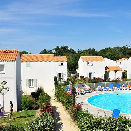 Goelia La Palmeraie アパートホテル サン・ジョルジュ・ドレロン